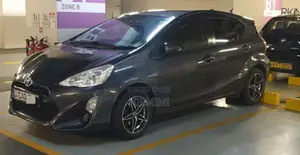 Toyota Aqua G Grade Eagle Eye Urban 2015 Car (Used)