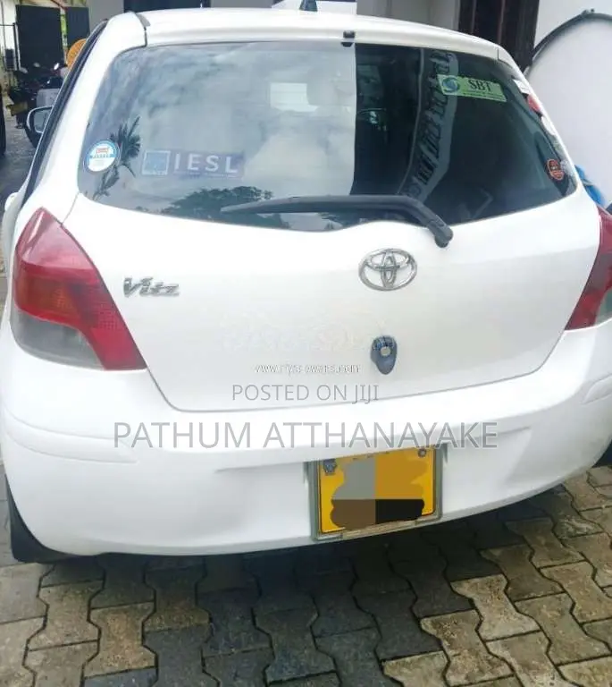 Toyota Vitz 2007 Car (Used)