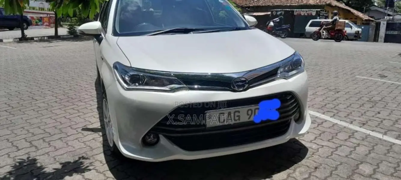 Toyota Axio G Grade 2015 Car (Used)