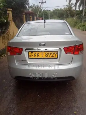 Kia Cerato 2011 Car (Used)