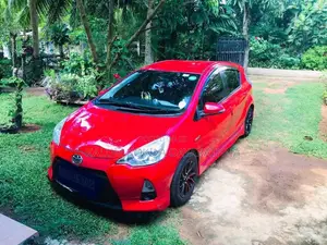 Toyota Aqua G Grade 2013 Car (Used)