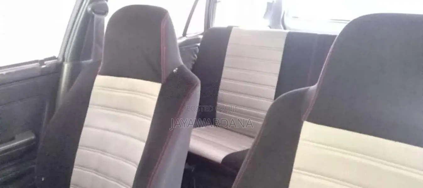 Toyota Elephant Back 2001 Car (Used)