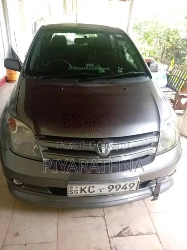 Toyota IST 2006 Car (Used)