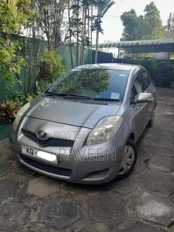 Toyota Vitz 2008 Car (Used)