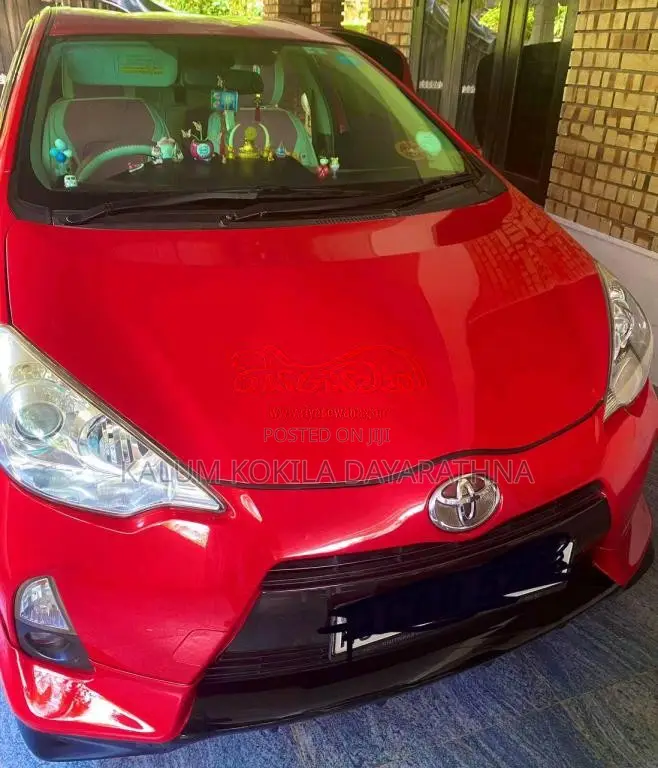 Toyota Aqua G Grade 2013 Car (Used)