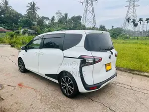 Toyota Sienta 2016 Car (Used)