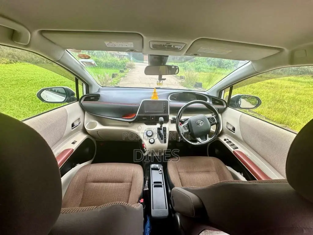 Toyota Sienta 2016 Car (Used)