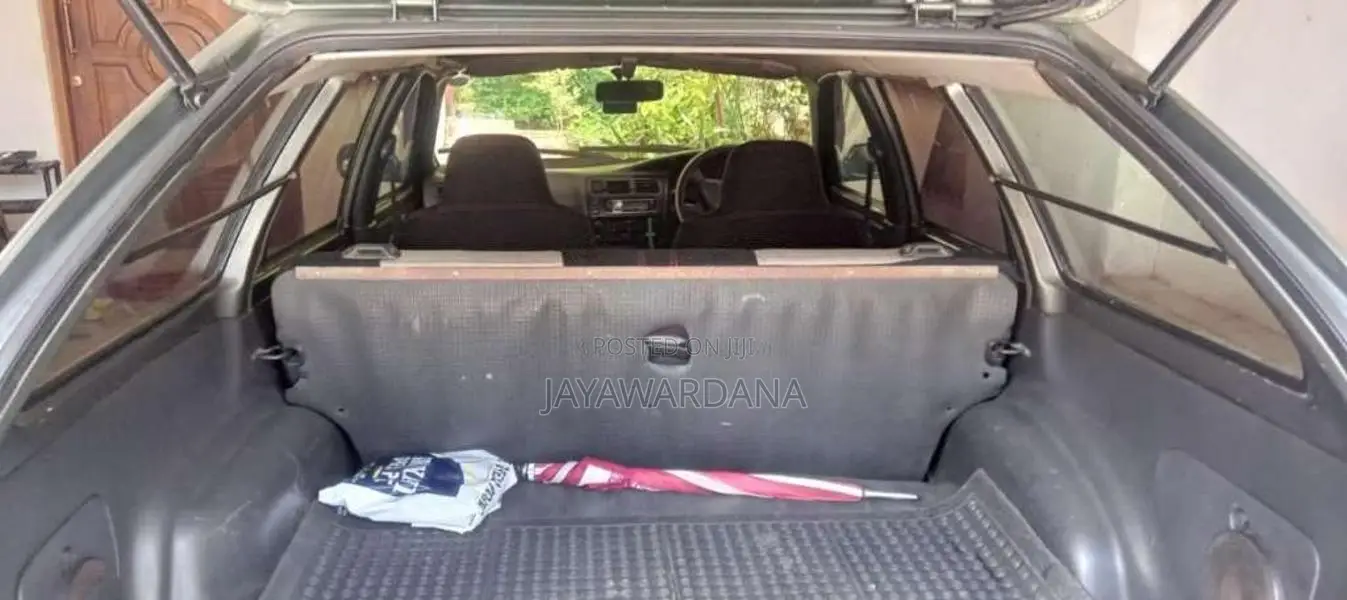 Toyota Elephant Back 2001 Car (Used)