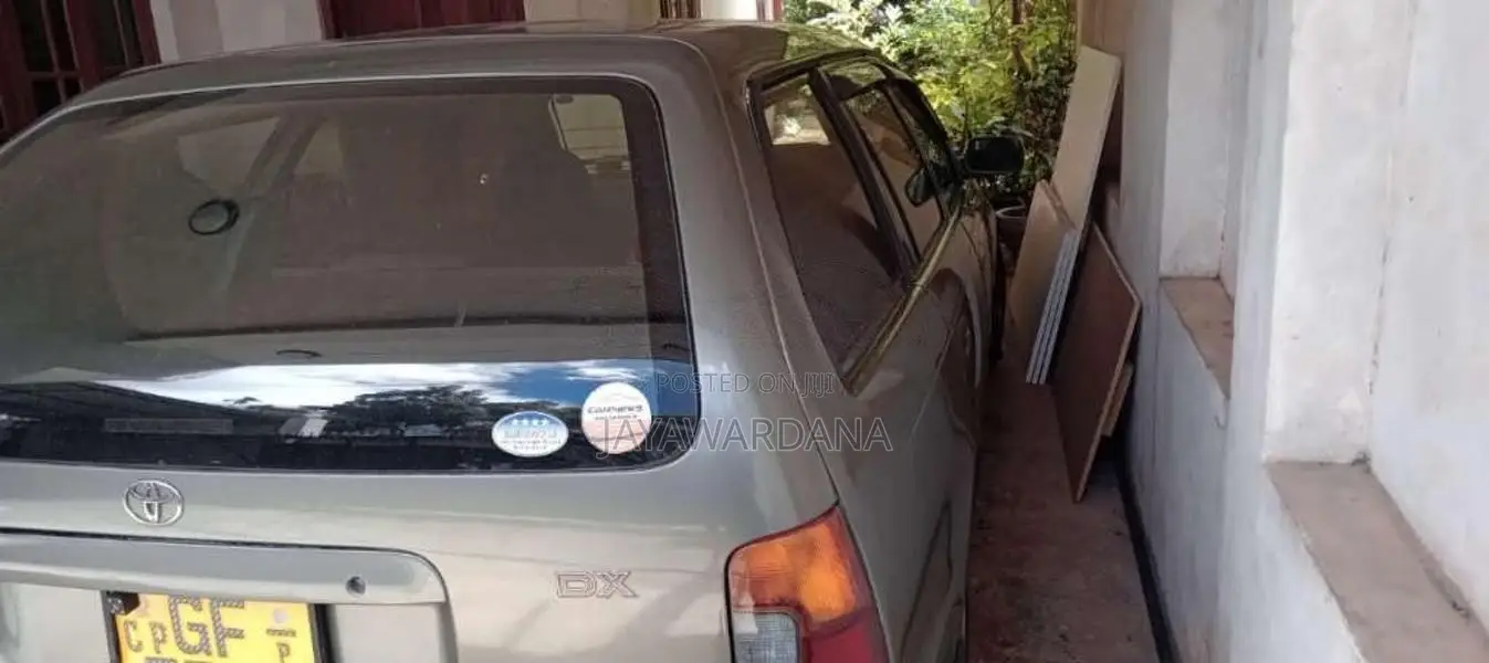 Toyota Elephant Back 2001 Car (Used)