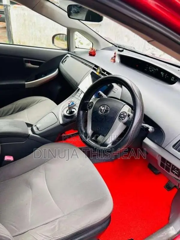 Toyota Prius 2010 Car (Used)