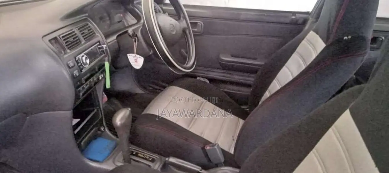 Toyota Elephant Back 2001 Car (Used)