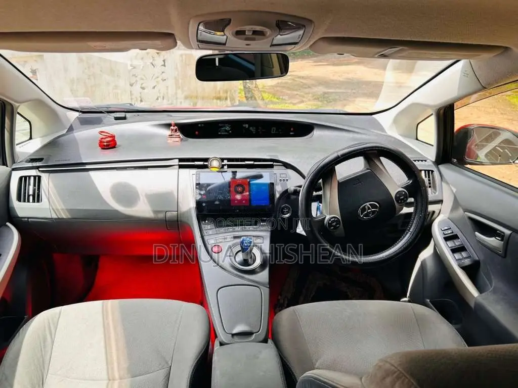 Toyota Prius 2010 Car (Used)