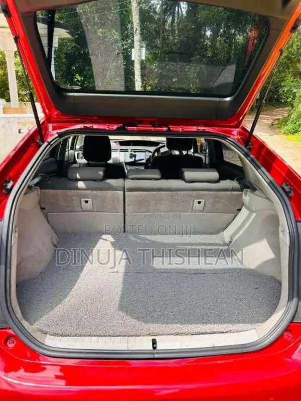 Toyota Prius 2010 Car (Used)