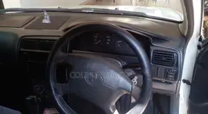 Toyota Corolla XE Saloon 1997 Car (Used)
