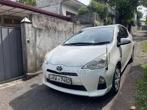 Toyota Aqua 2013 Car (Used)