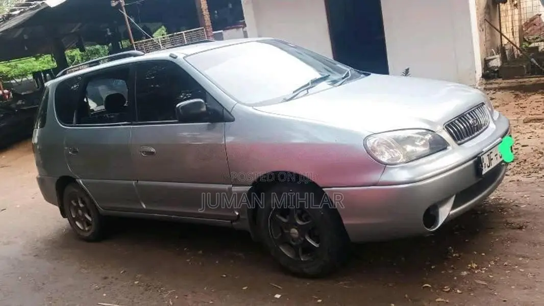 Kia Carens 2001 Car (Used)