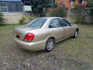 Nissan N16 2004 Car (Used)