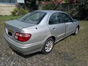 Nissan N16 2000 Car (Used)