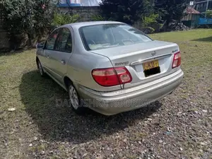 Nissan N16 2000 Car (Used)