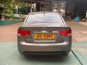 Kia Cerato 2011 Car (Used)