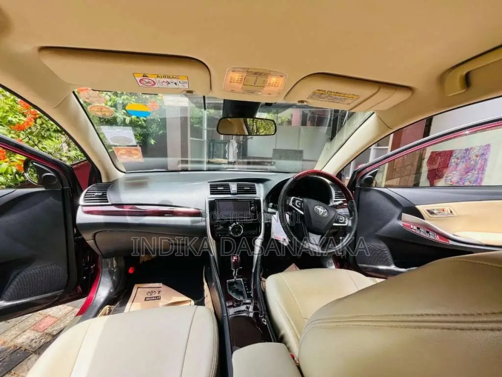 Toyota Premio 2017 Car (Used)