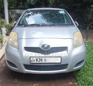 Toyota Vitz 2008 Car (Used)