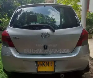 Toyota Vitz 2008 Car (Used)