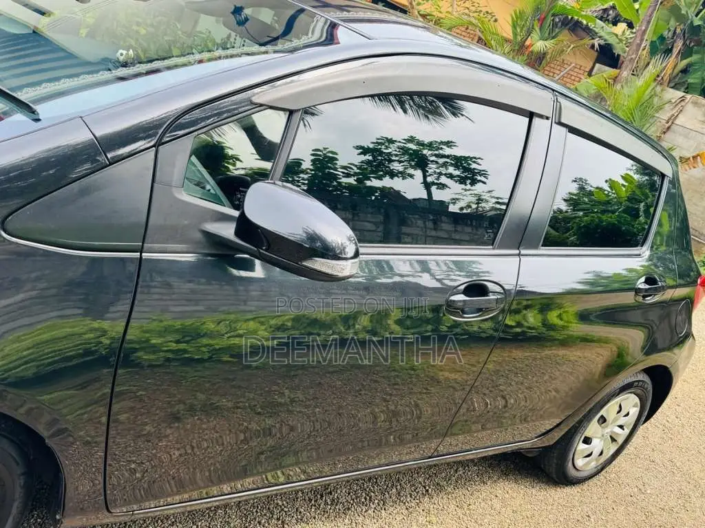 Toyota Vitz Safety 2016 Car (Used)