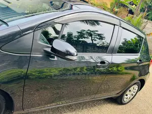 Toyota Vitz Safety 2016 Car (Used)