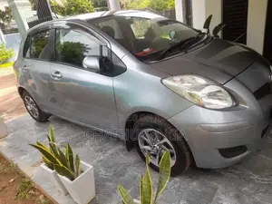 Toyota Vitz 2008 Car (Used)