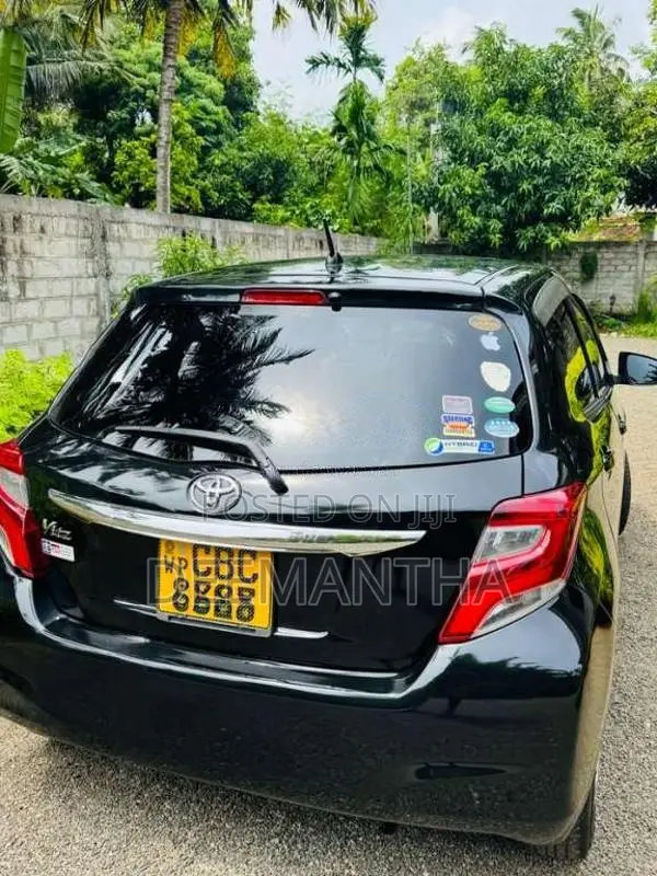 Toyota Vitz Safety 2016 Car (Used)
