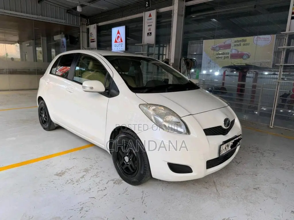 Toyota Vitz 2007 Car (Used)
