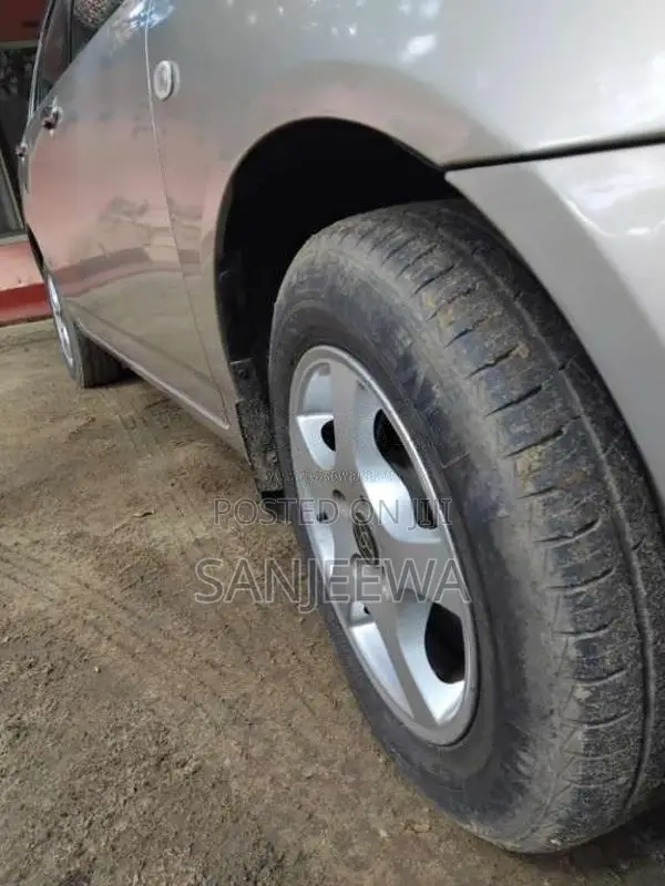 Toyota Corolla 121 2005 Car (Used)