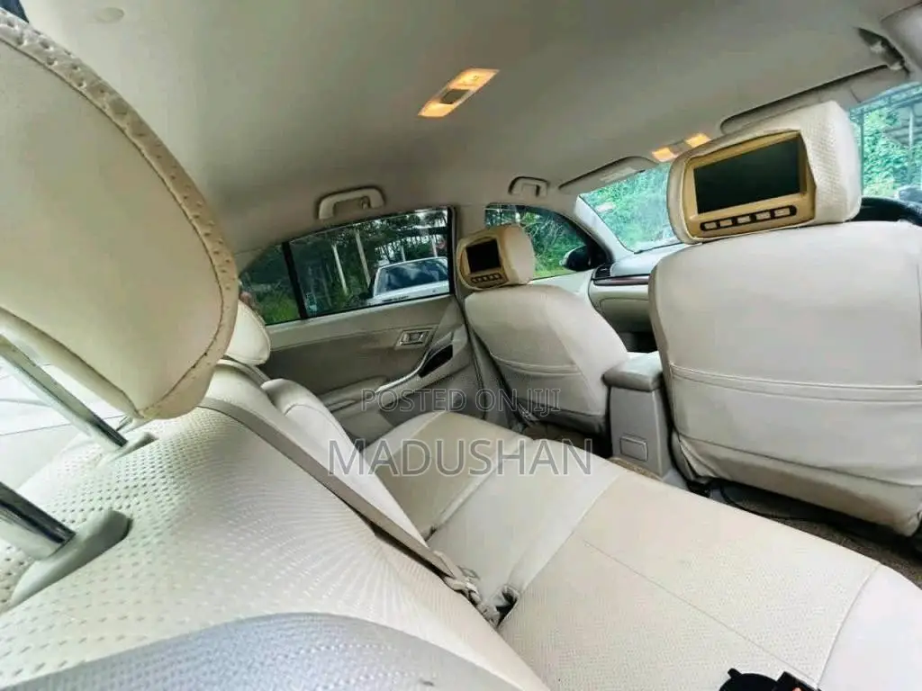 Toyota Premio 2011 Car (Used)