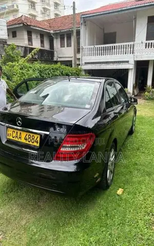 Mercedes-Benz C220 2013 Car (Used)