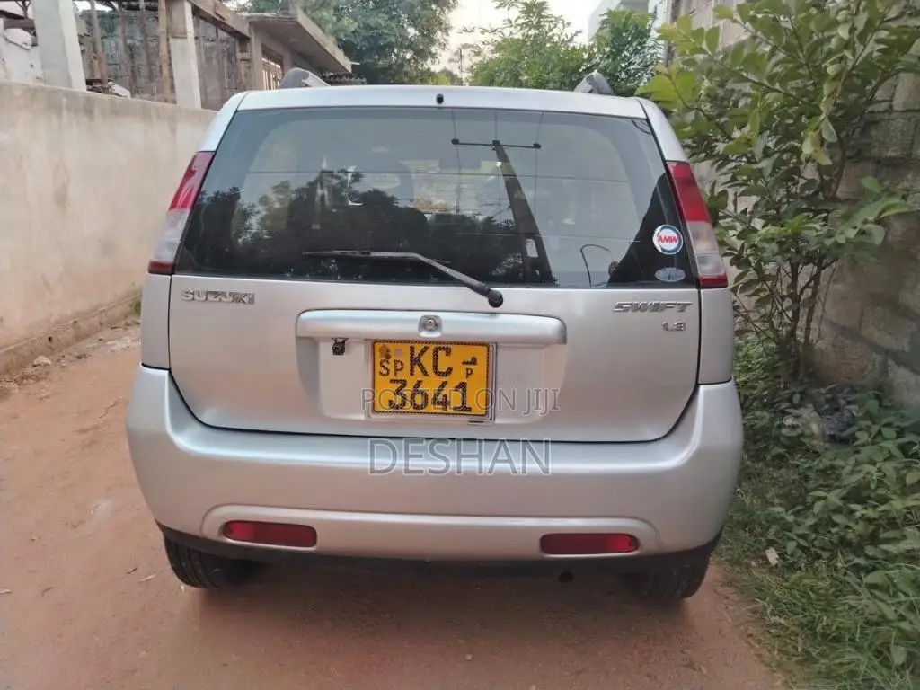 Suzuki Swift 2006 Car (Used)