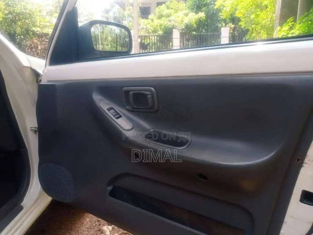 Nissan Y10 1993 Car (Used)