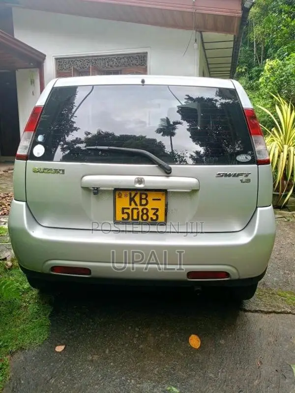 Suzuki Swift 2004 Car (Used)