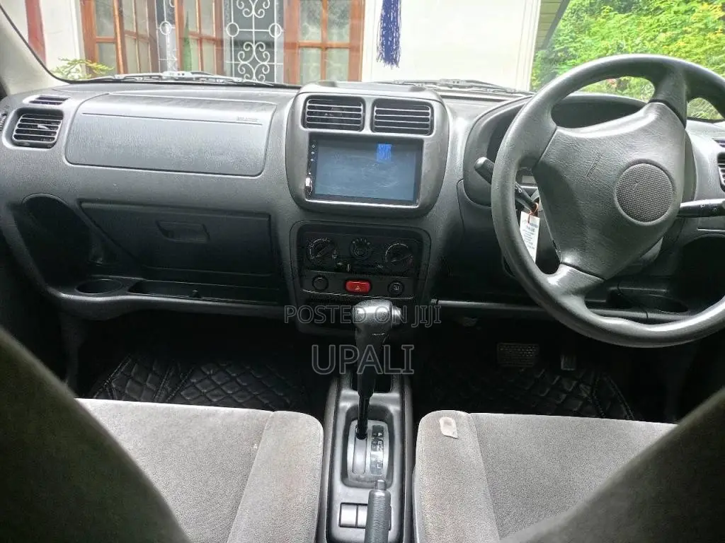 Suzuki Swift 2004 Car (Used)
