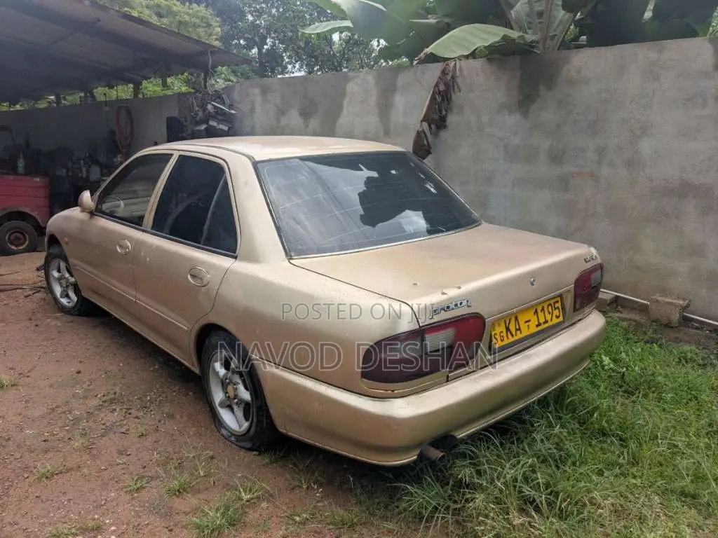 Proton Wira 2001 Car (Used)