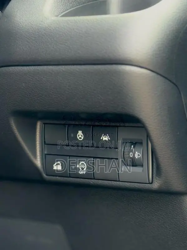 Mitsubishi EK X Cross G 2024 Car Unregistered (Recondition)