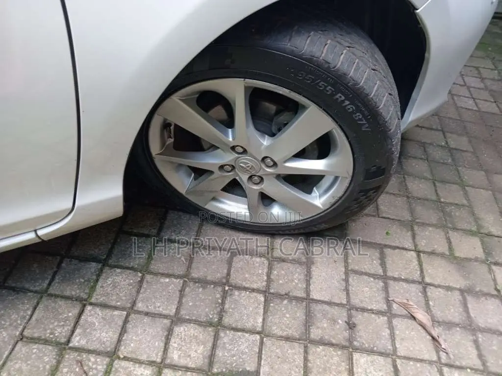 Toyota Aqua 2012 Car (Used)