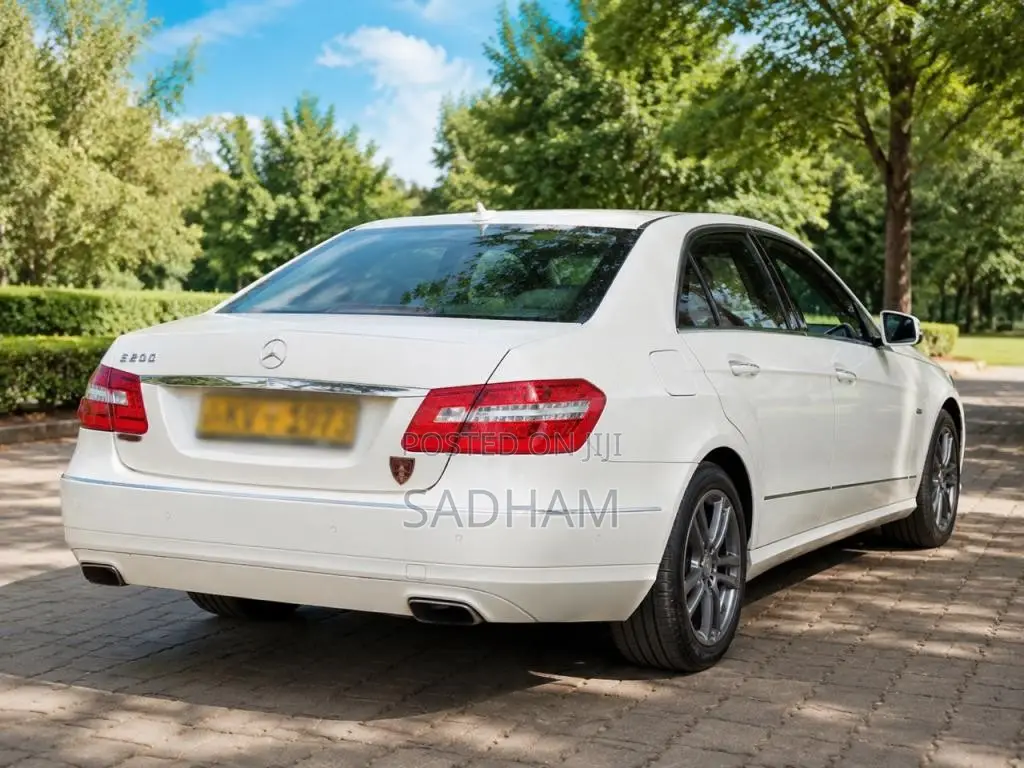 Mercedes-Benz E200 2012 Car (Used)