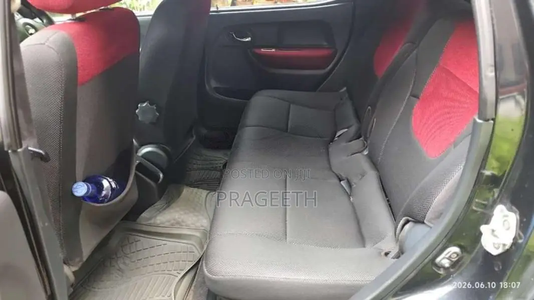 Chevrolet Cruze 2004 Car (Used)