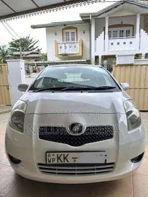 Toyota Vitz 2007 Car (Used)