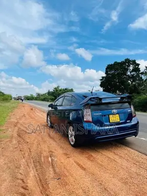 Toyota Prius G Touring 2011 Car (Used)