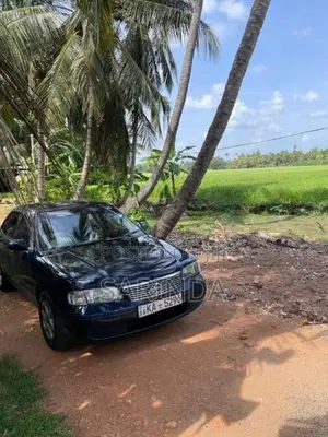Nissan FB15 2002 Car (Used)