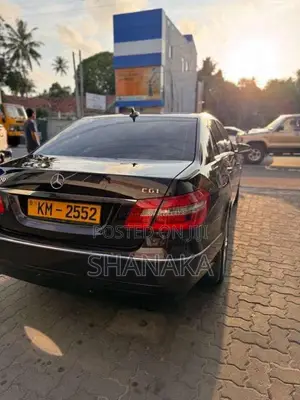 Mercedes-Benz E200 W212 2010 Car (Used)