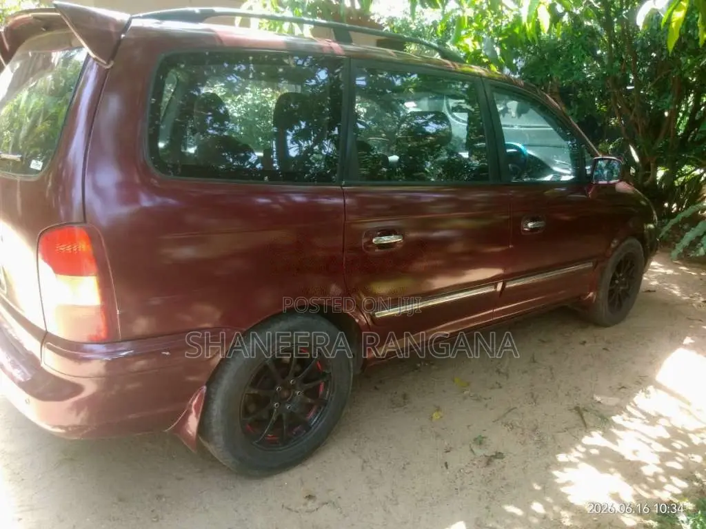 Hyundai Trajet 2000 Car (Used)