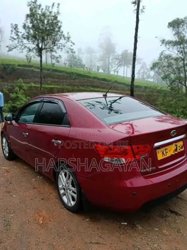 Kia Cerato 2011 Car (Used)